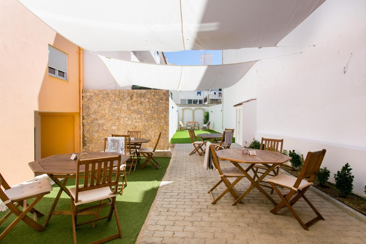 Casa Amarela Guesthouse Albufeira Exterior foto